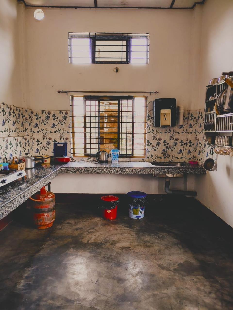Gayatri Homestay Dibrugarh Buitenkant foto